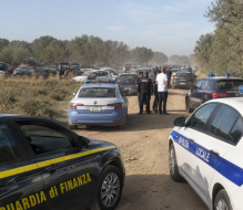 Ferragosto, rave party abusivo tra Oria, Francavilla e Manduria: area blindata dalle forze dell’ordine