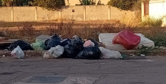 Si paga anche per soffrire accanto ai rifiuti. Di Vincenzo Albano