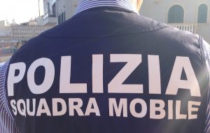 Si finge maresciallo dei Carabinieri e truffa anziana: arrestato