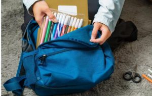 A San Vito parte “Zaino sospeso”, raccolta di materiale scolastico per bambini e famiglie in difficoltà