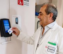 Dopo 45 anni va in pensione Peppino Sgura, storico coordinatore dell’Ospedale Perrino