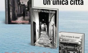 Radiazioni 1997 – 2027. Nanni Mattia Pascale Brandi presenta la nuova trilogia di libri dedicata a Brindisi. Di Marco Greco.