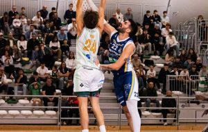 La Dinamo lotta ma non completa la rimonta. Vince Monopoli
