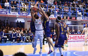 Dal +18 alla sconfitta finale: la Valtur crolla sul più bello e Torino espugna il PalaPentassuglia